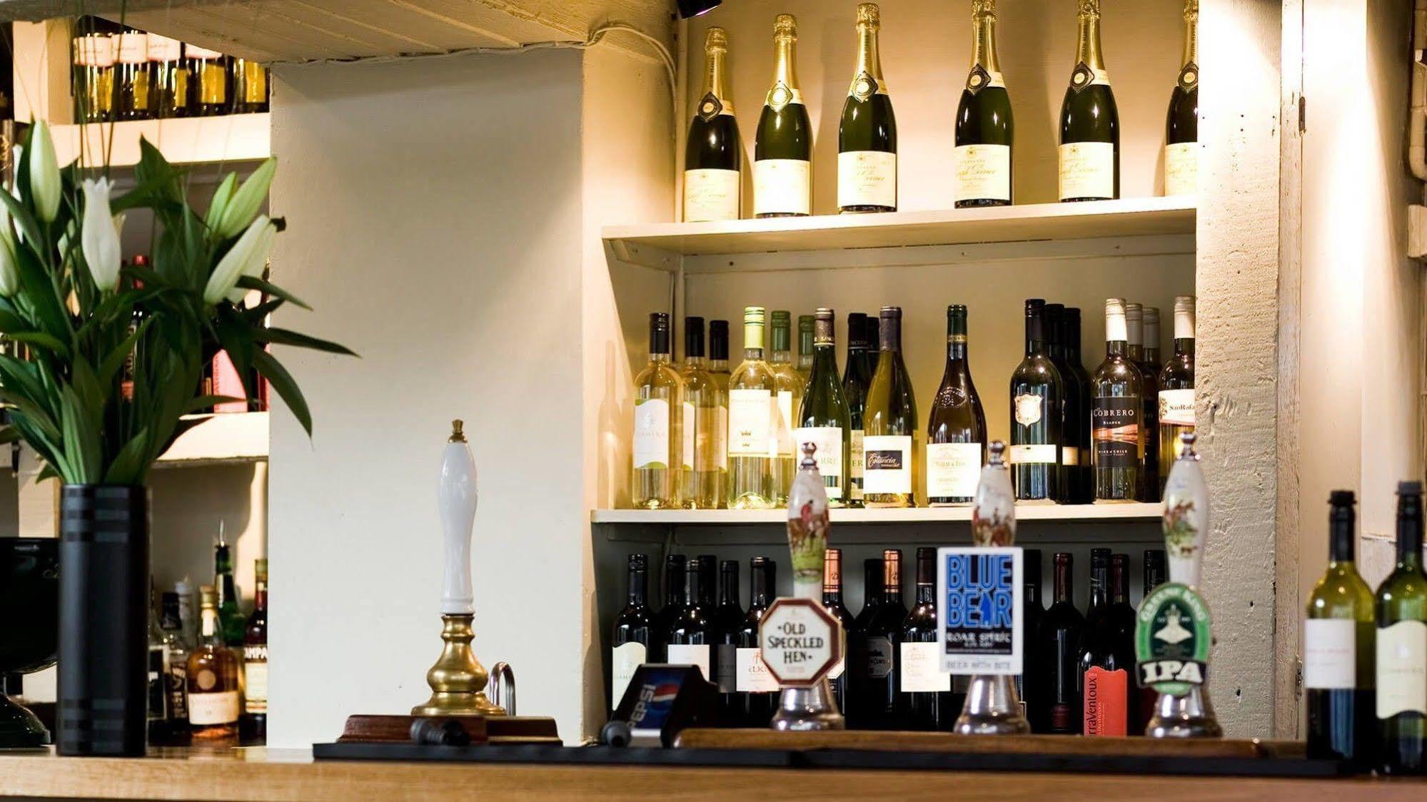 White Hart Hotel Stow-on-the-Wold ภายนอก รูปภาพ